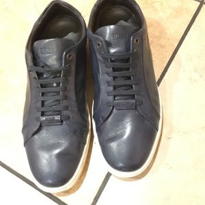 NAVY HUGO BOSS SNEAKERS VERY GOOD CONDITION